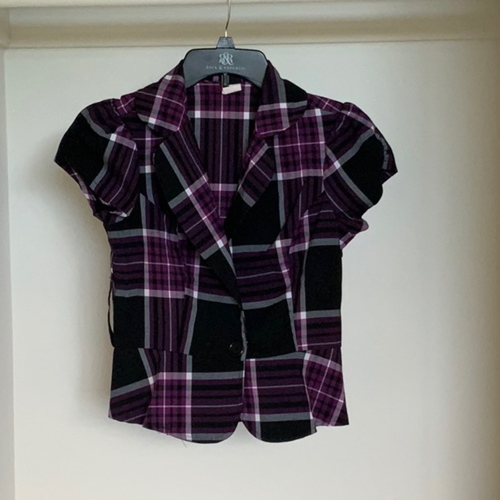Short sleeved blazer jacket